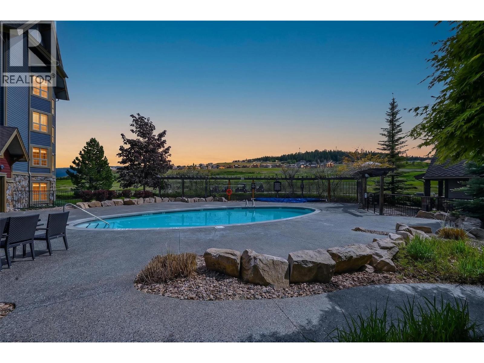101 Village Centre Court Unit# 232 Lot# 6 Property Photo 6