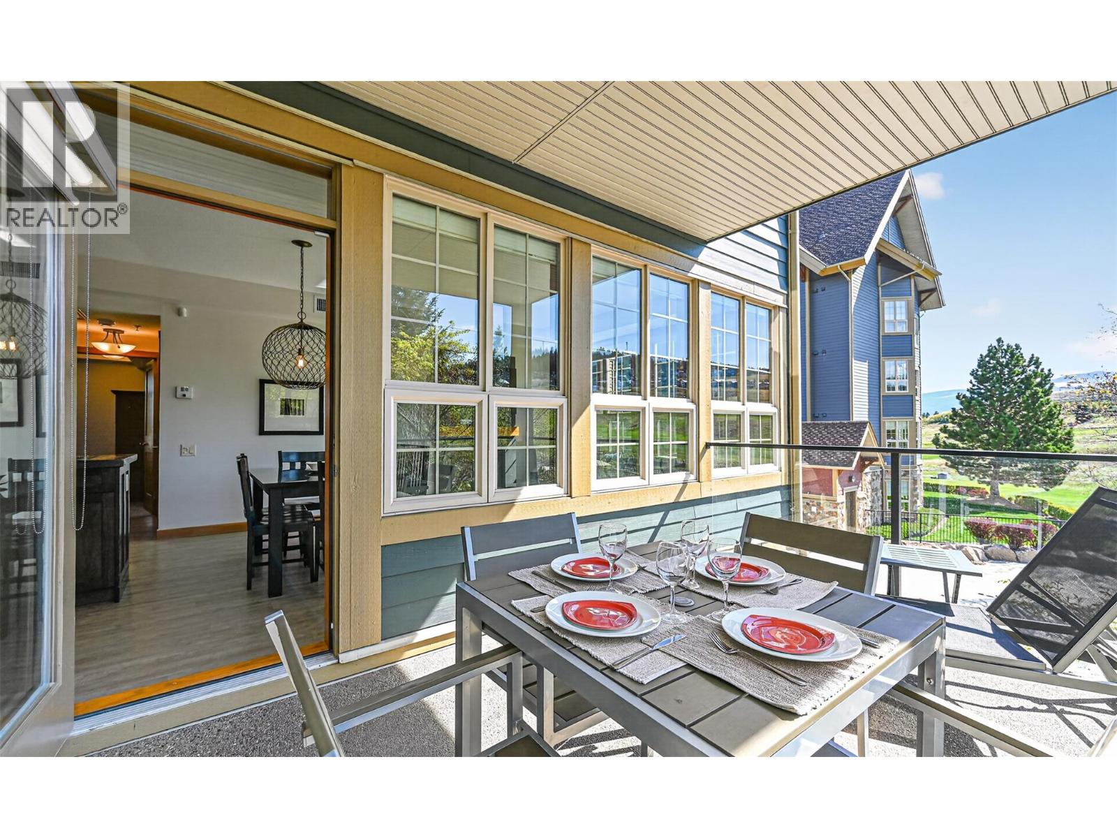 101 Village Centre Court Unit# 232 Lot# 6 Property Photo 12