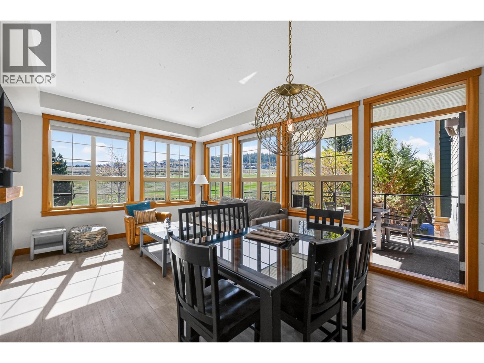 101 Village Centre Court Unit# 232 Lot# 6 Property Photo 20