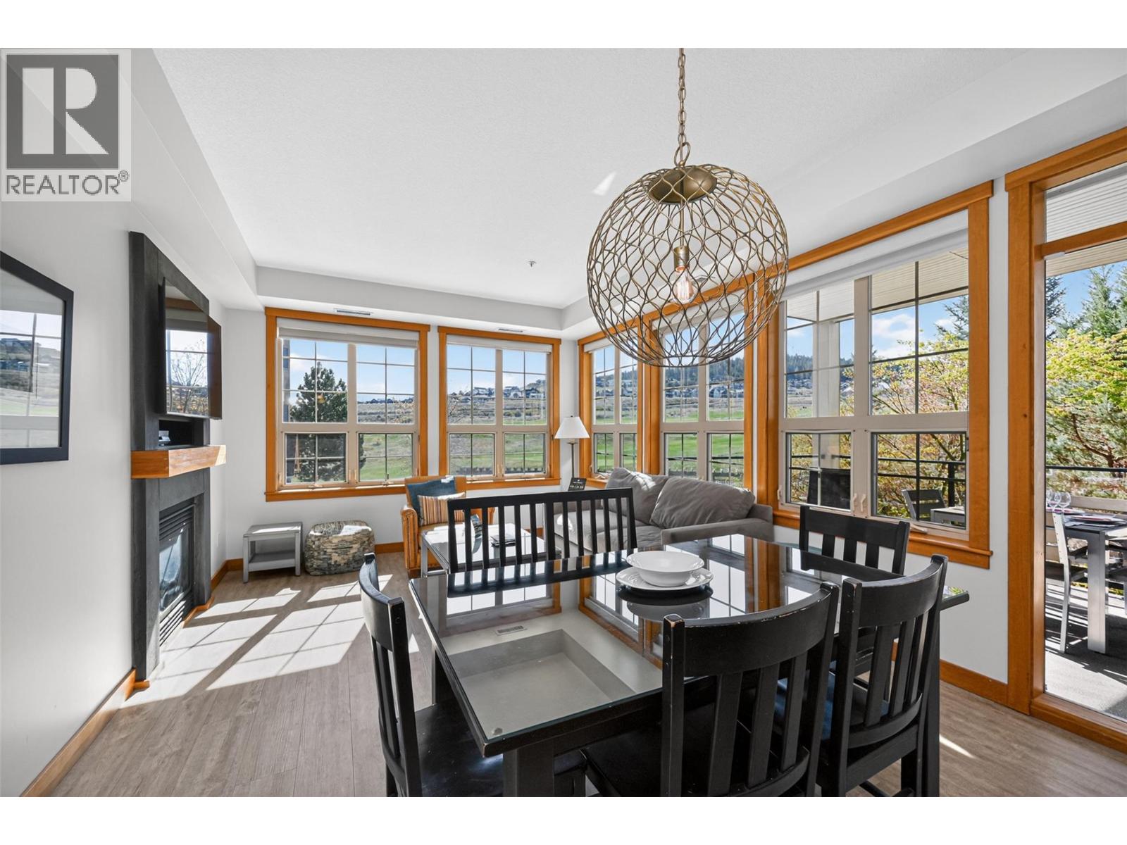 101 Village Centre Court Unit# 232 Lot# 6 Property Photo 21