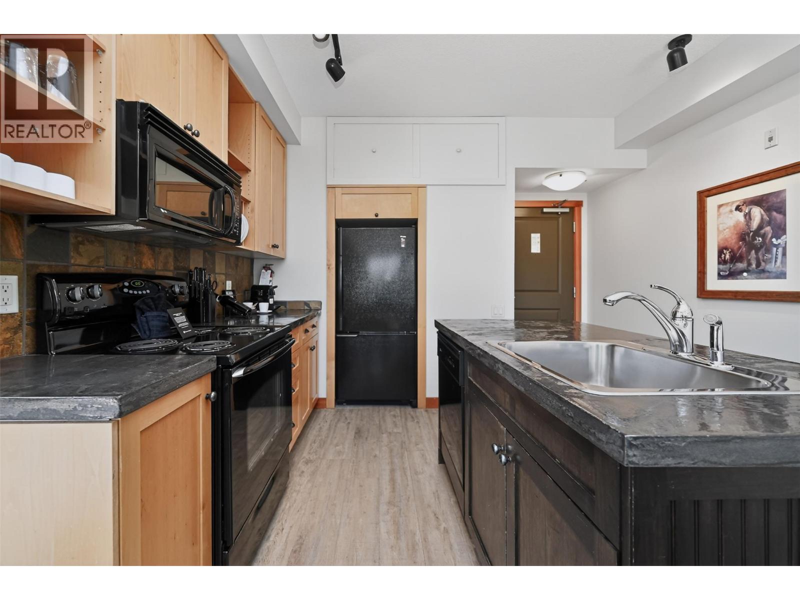 101 Village Centre Court Unit# 232 Lot# 6 Property Photo 24