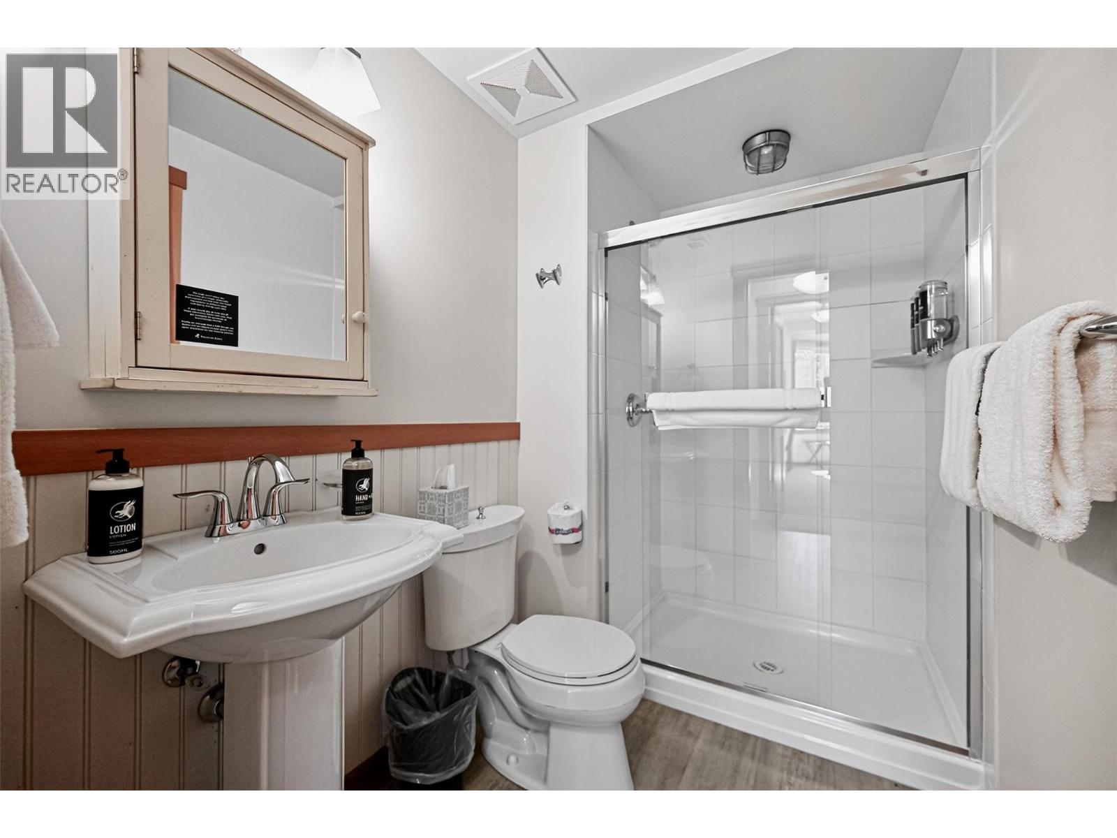 101 Village Centre Court Unit# 232 Lot# 6 Property Photo 29