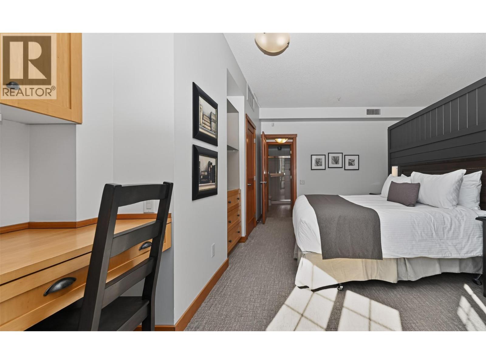 101 Village Centre Court Unit# 232 Lot# 6 Property Photo 33