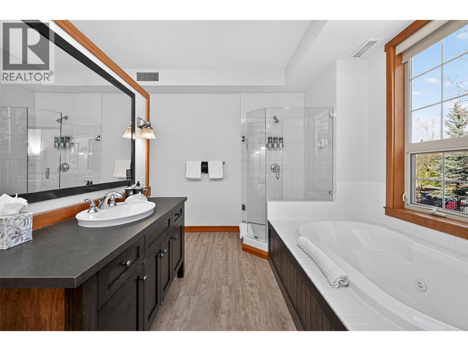101 Village Centre Court Unit# 232 Lot# 6 Property Photo 36