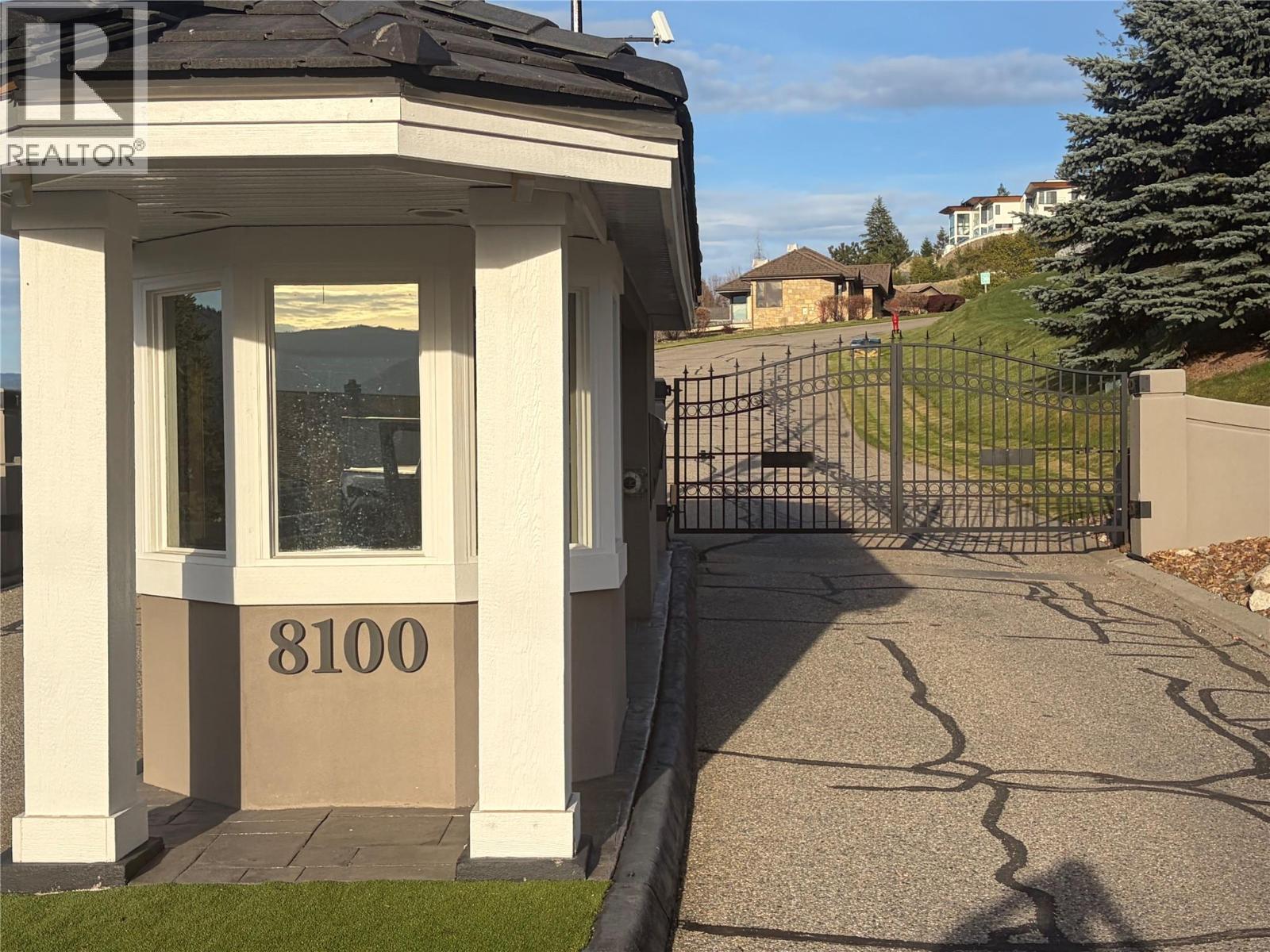 152 Sunset Boulevard Property Photo 2