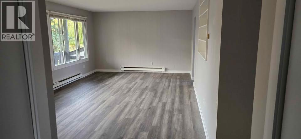 2611 Lakeshore Road Property Photo 7