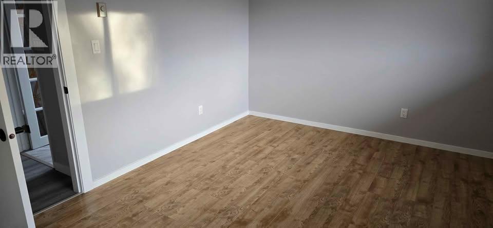 2611 Lakeshore Road Property Photo 9