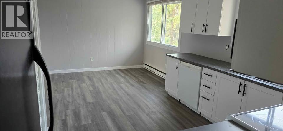 2611 Lakeshore Road Property Photo 12