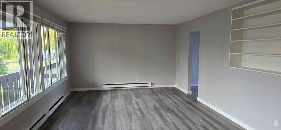 2611 Lakeshore Road Property Photo 14
