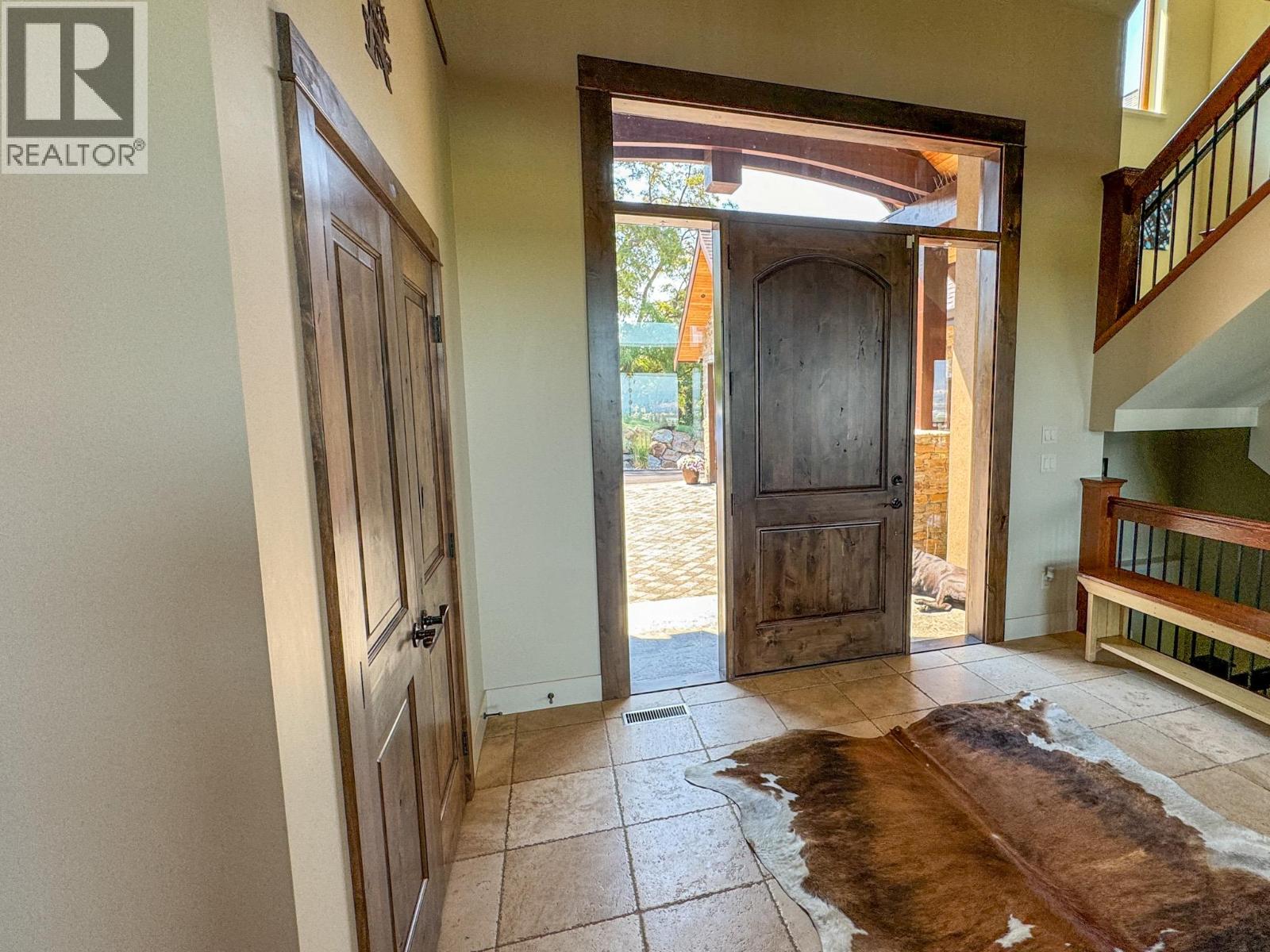 3175 Valleyview Road Property Photo 10