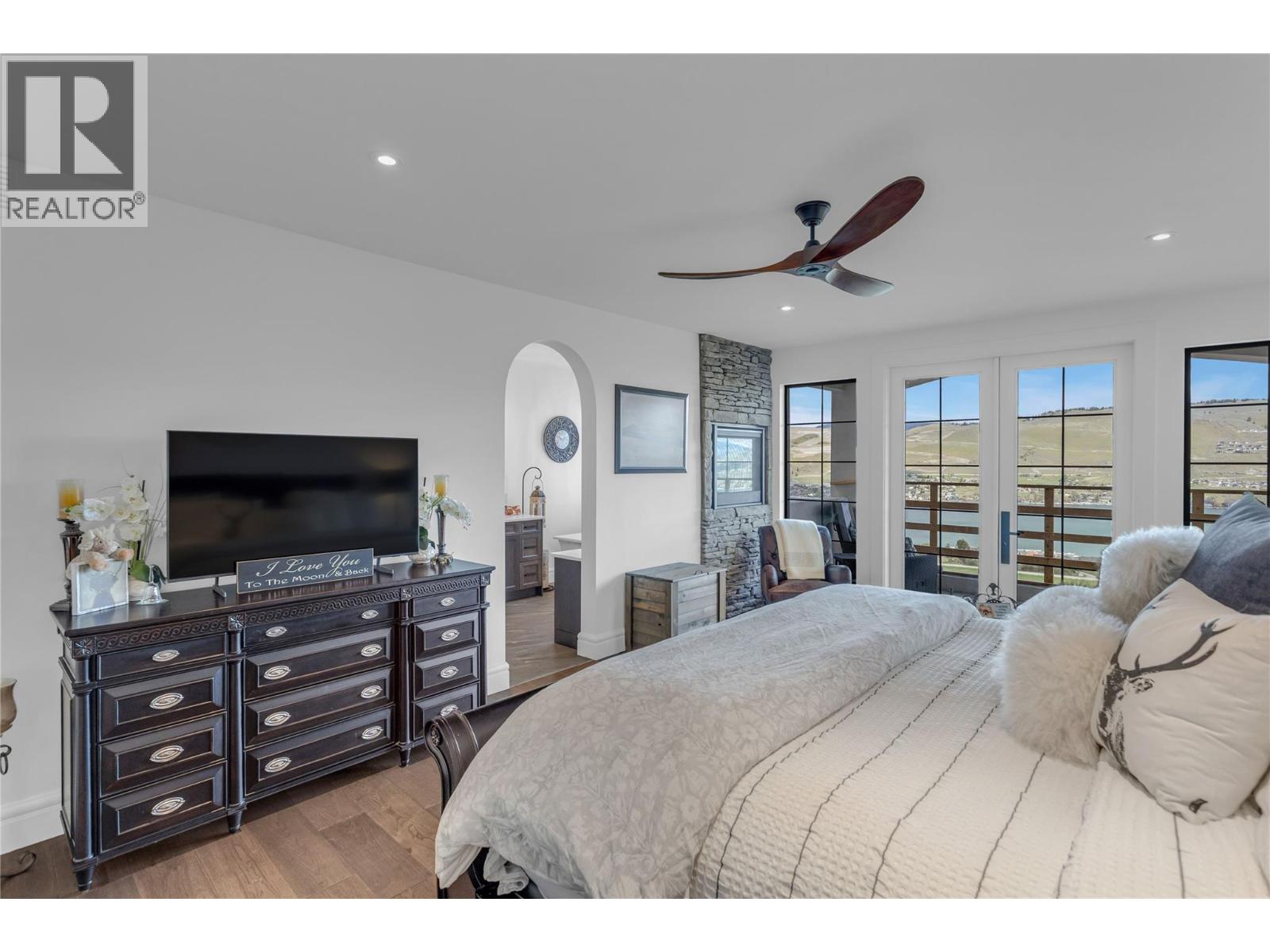164 Sunset Boulevard Property Photo 16