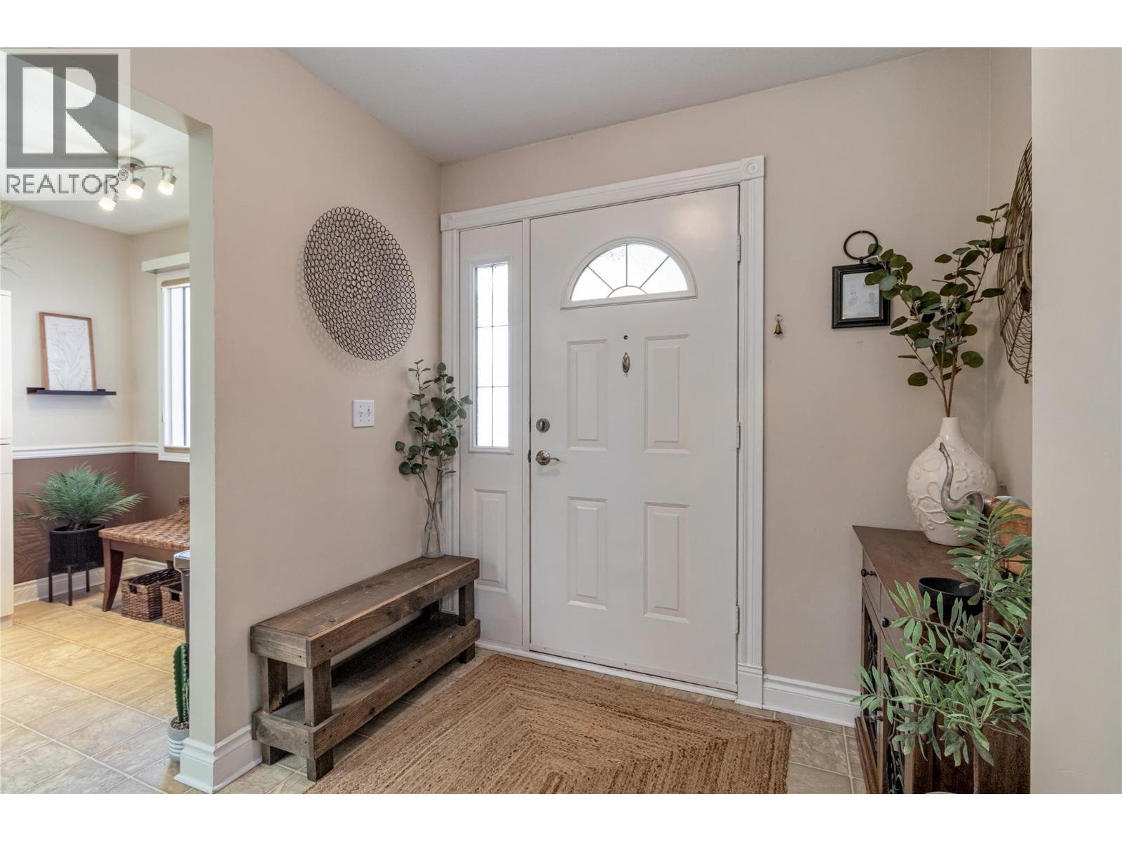 1886 Parkview Crescent Unit# 3 Property Photo 12