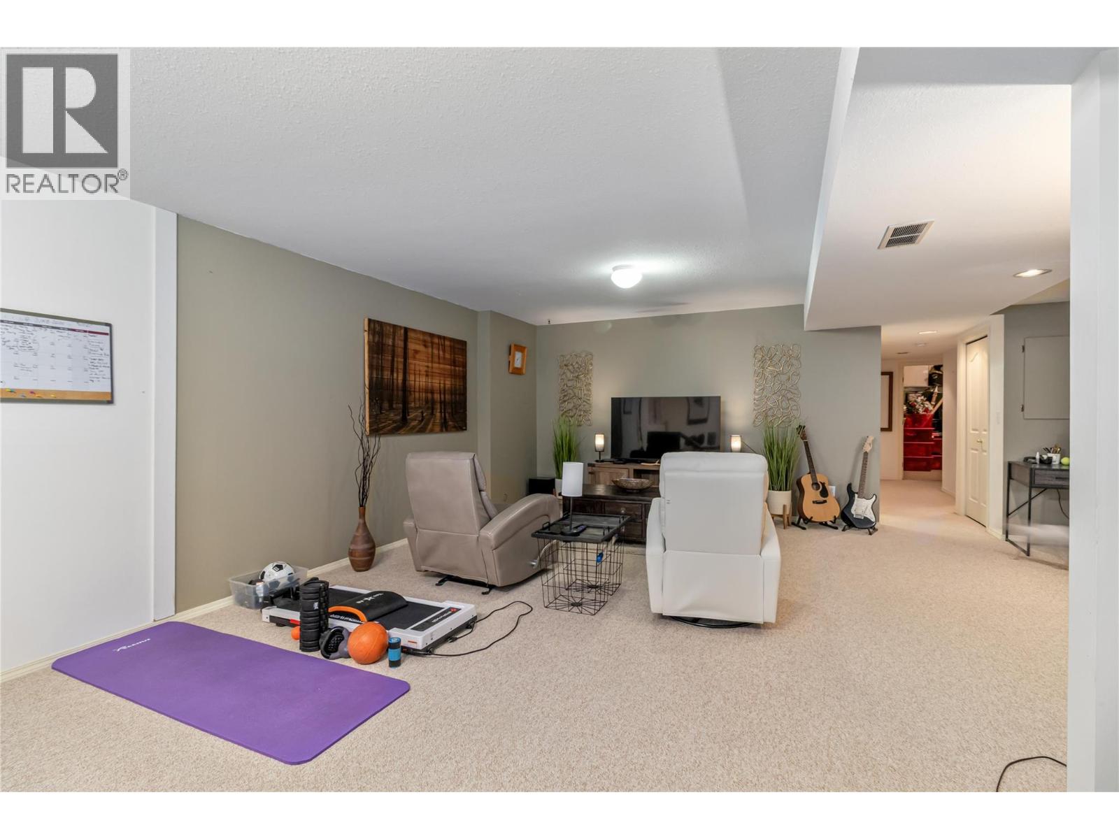 1886 Parkview Crescent Unit# 3 Property Photo 30