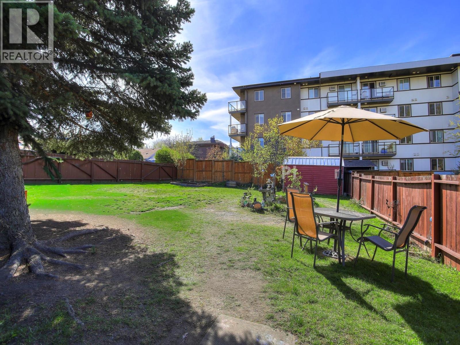 1802 31 Street Property Photo 6