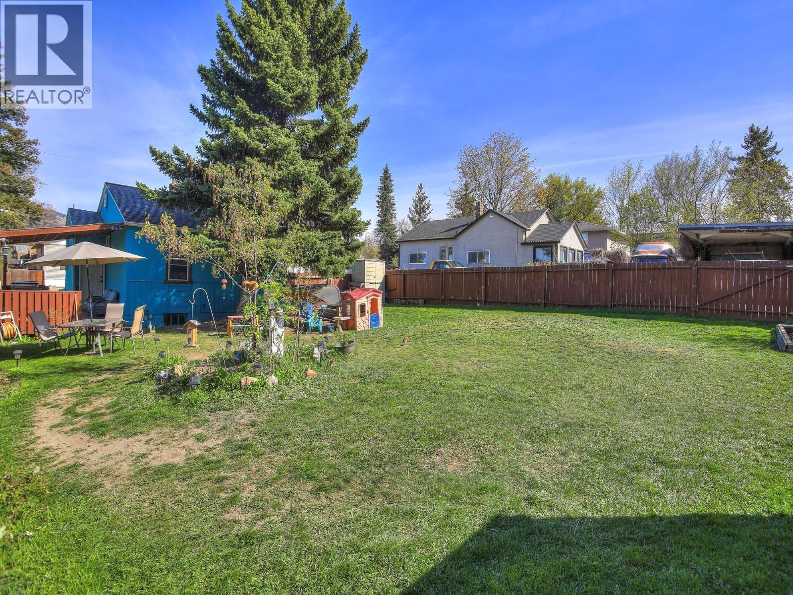 1802 31 Street Property Photo 12