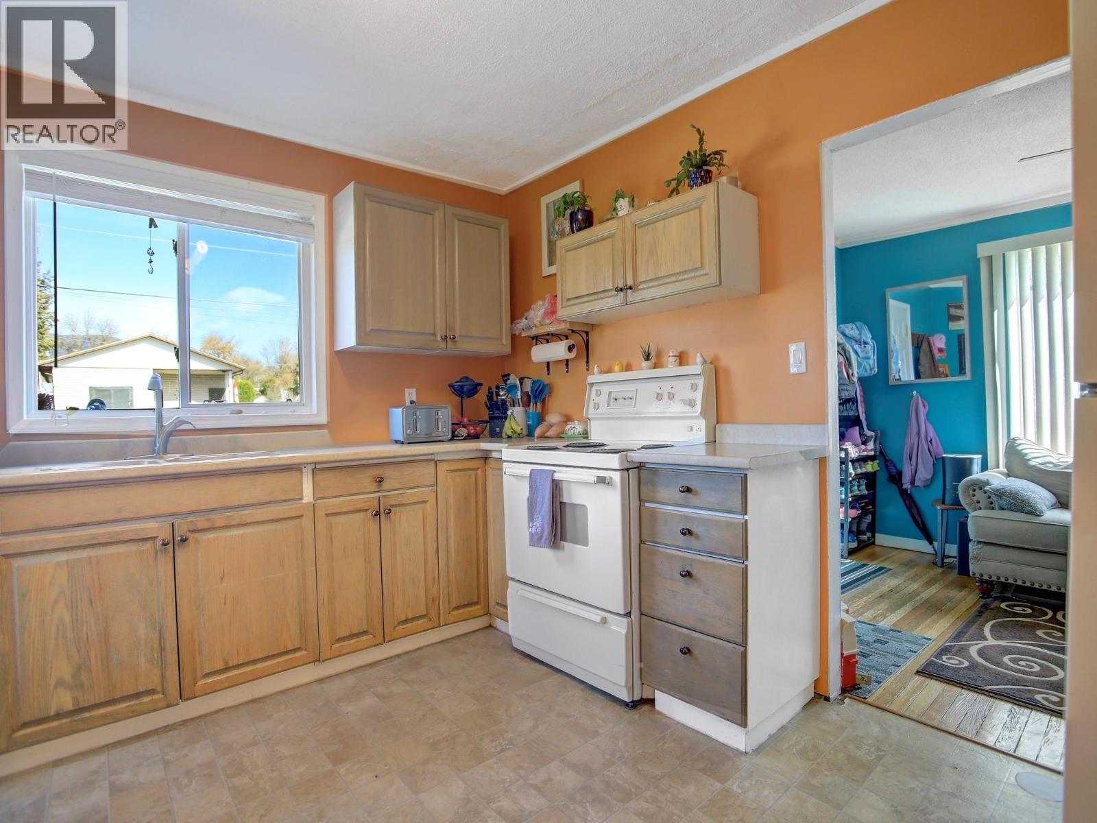 1802 31 Street Property Photo 17