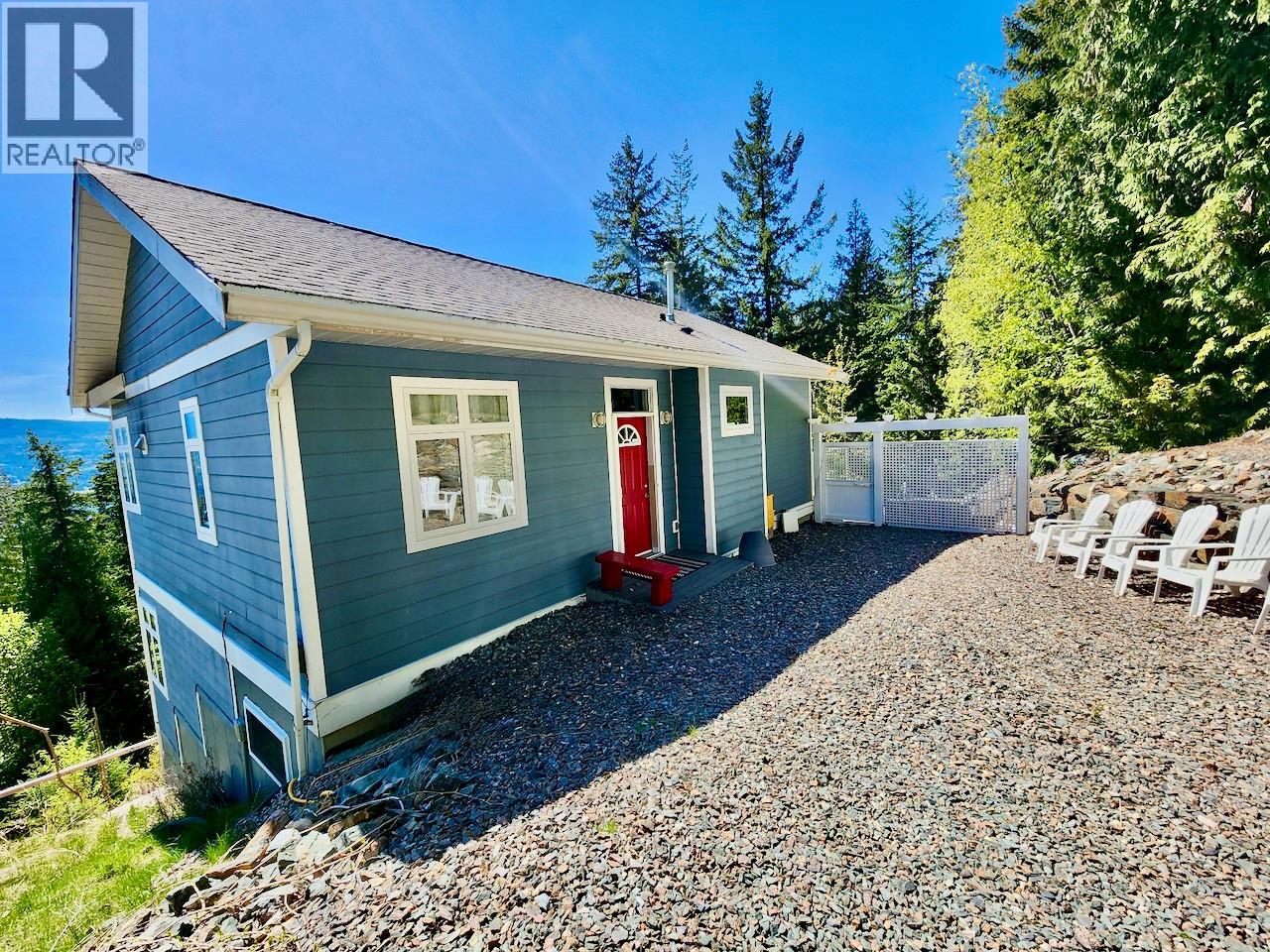 7660 Lichen Road Property Photo 3