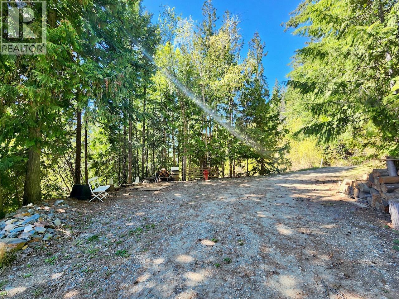 7660 Lichen Road Property Photo 7