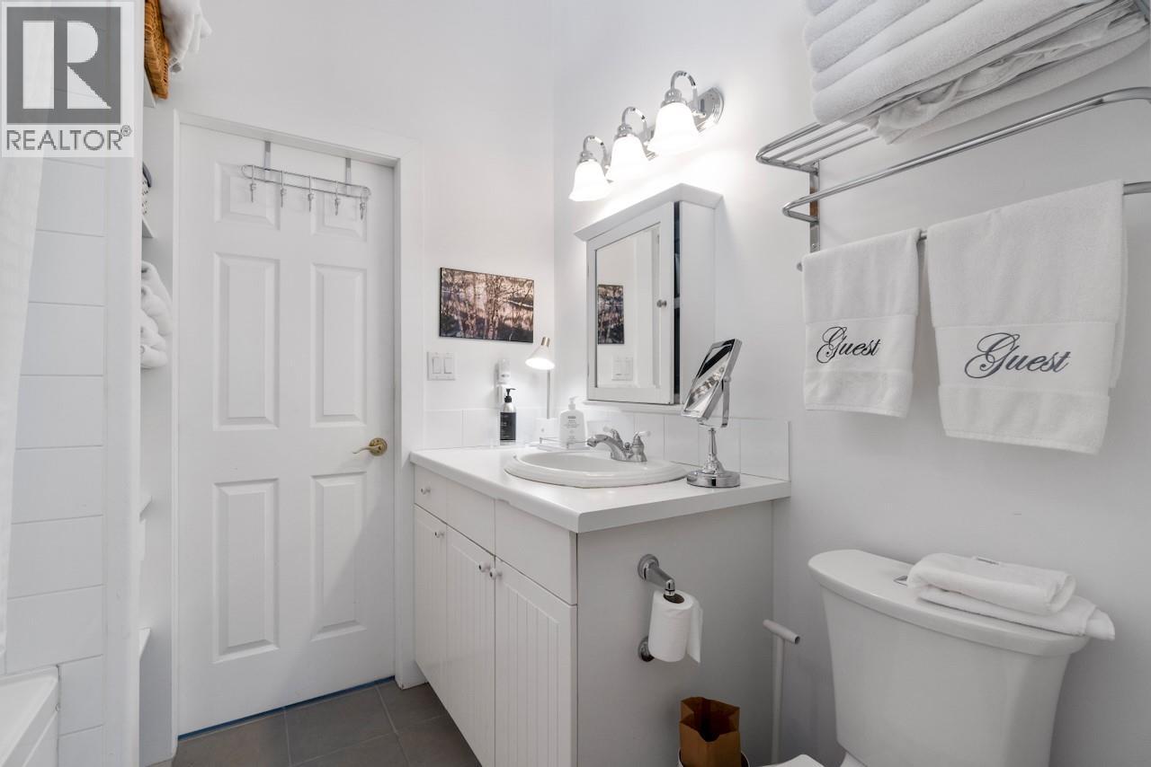 7660 Lichen Road Property Photo 32