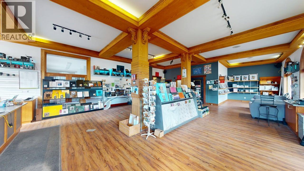 800 Baker Street Property Photo 3
