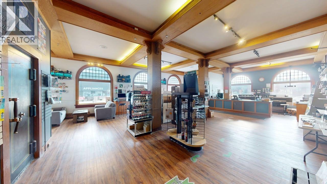 800 Baker Street Property Photo 12
