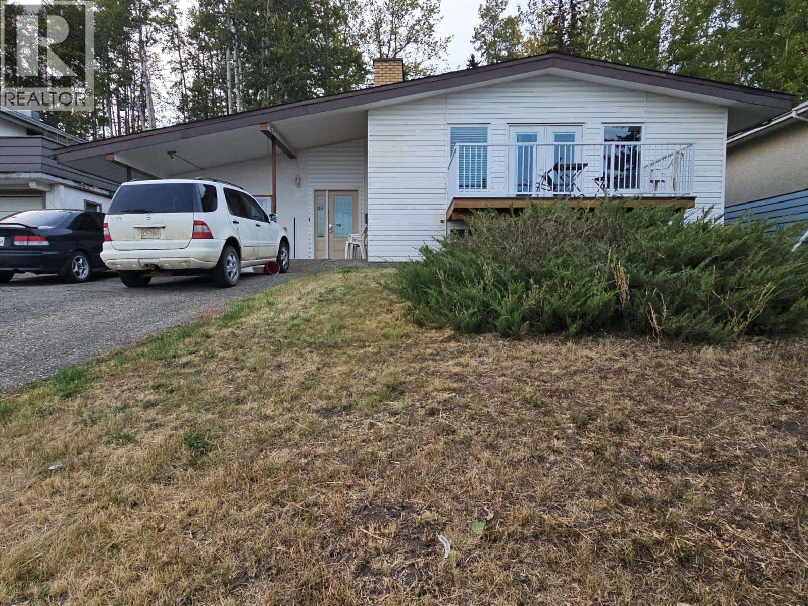 5113 47 Avenue Nw Property Photo 1