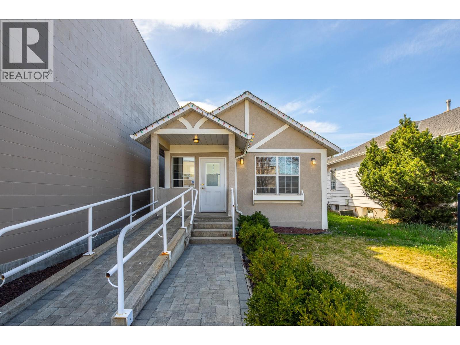 13214 Kelly Avenue Property Photo 1