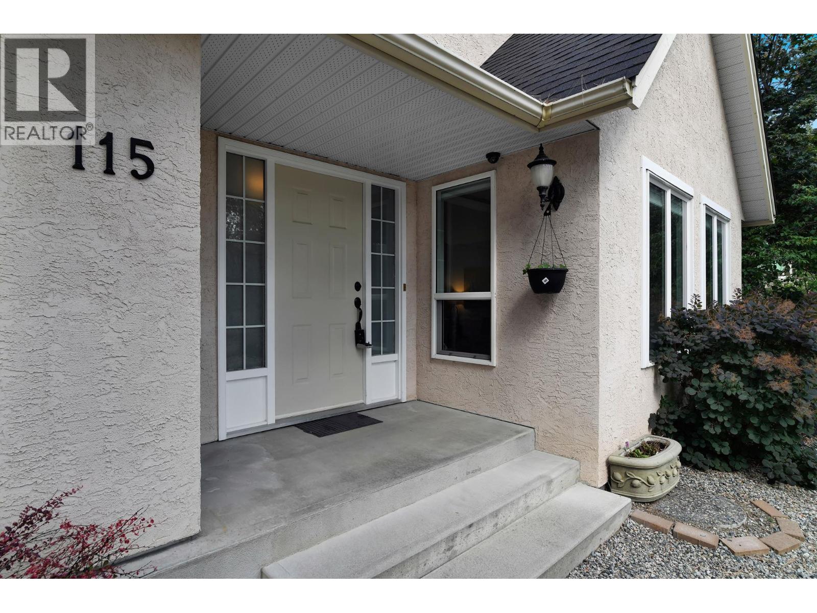 115 Par Boulevard Property Photo 39