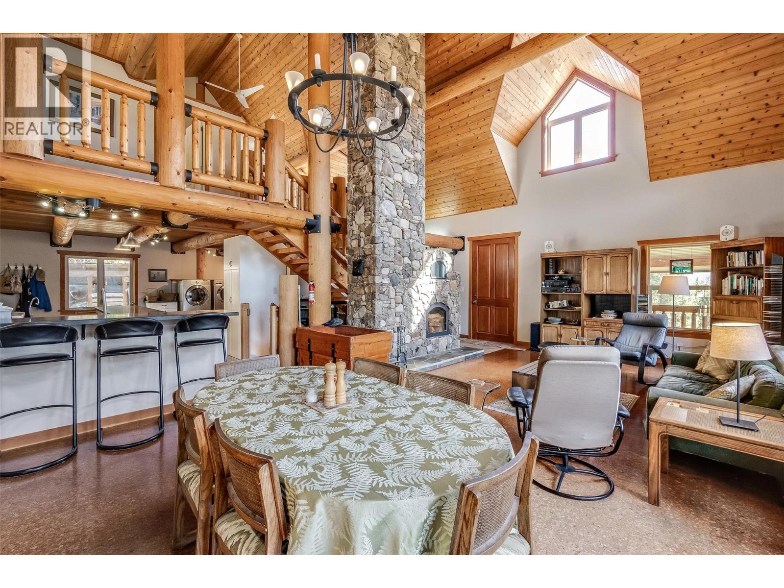 4761 Slocan River Road Property Photo 13