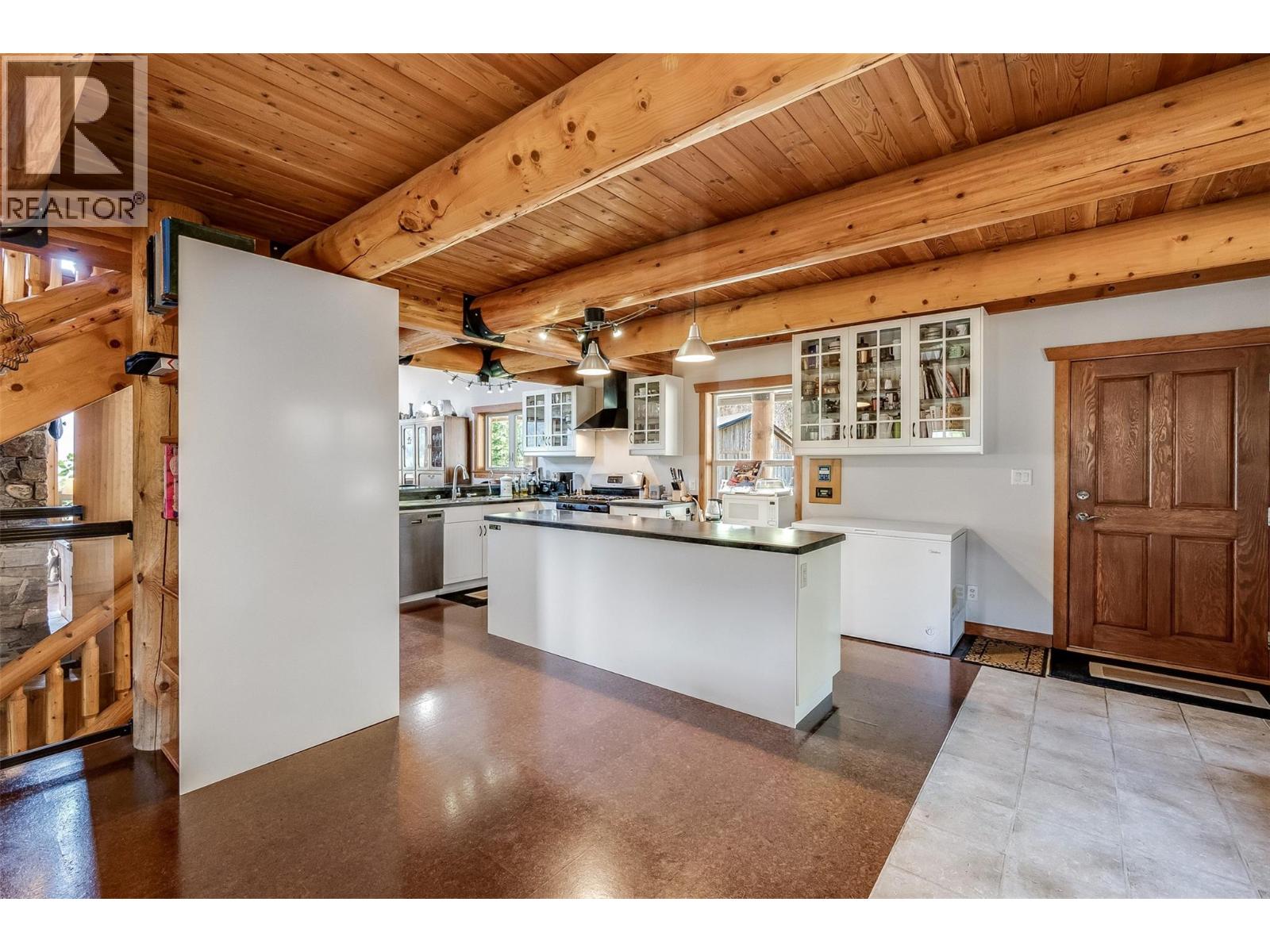 4761 Slocan River Road Property Photo 23