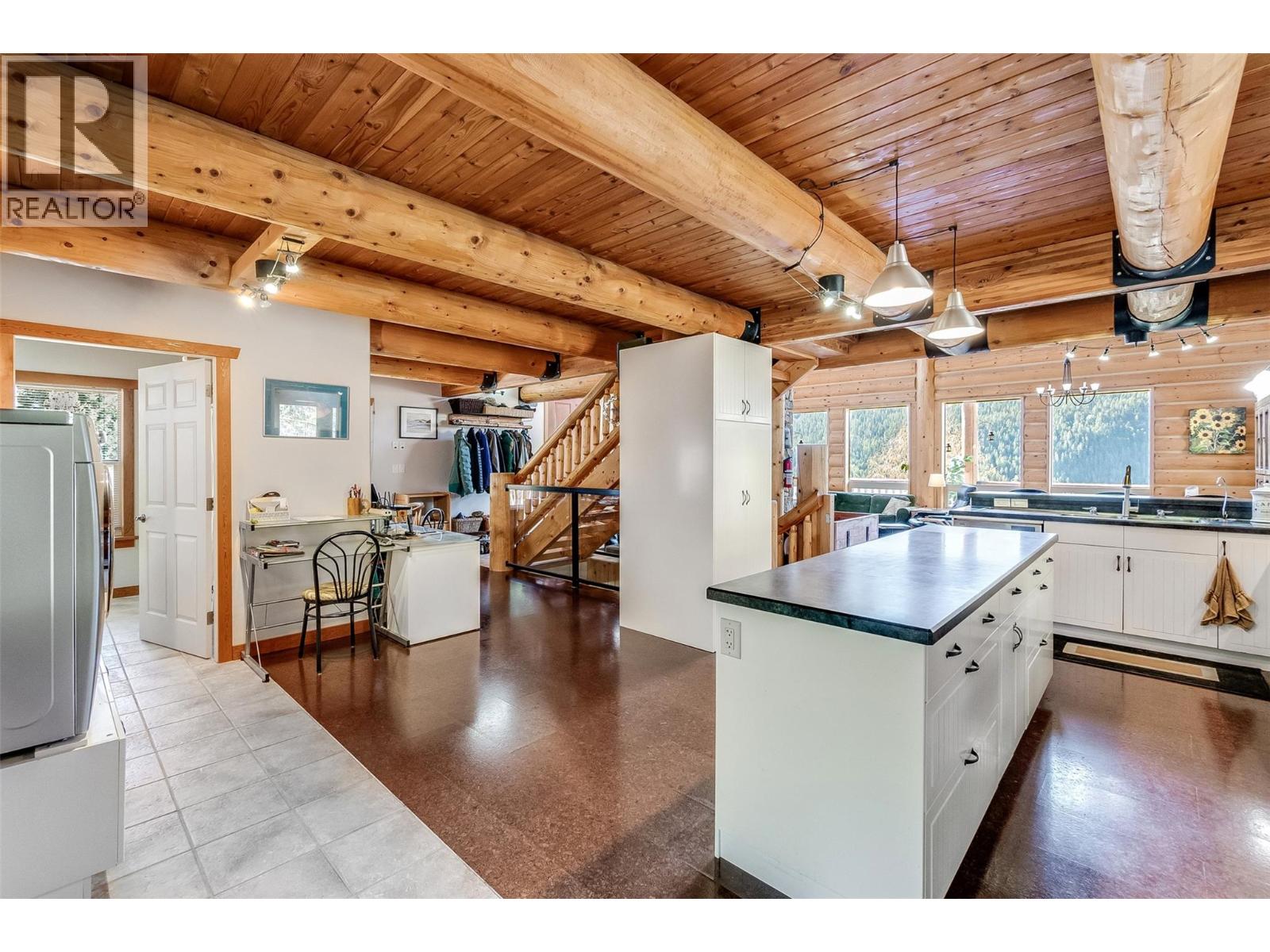 4761 Slocan River Road Property Photo 29