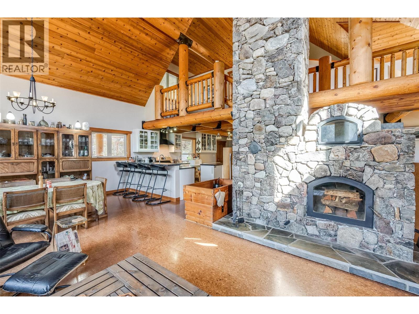 4761 Slocan River Road Property Photo 30