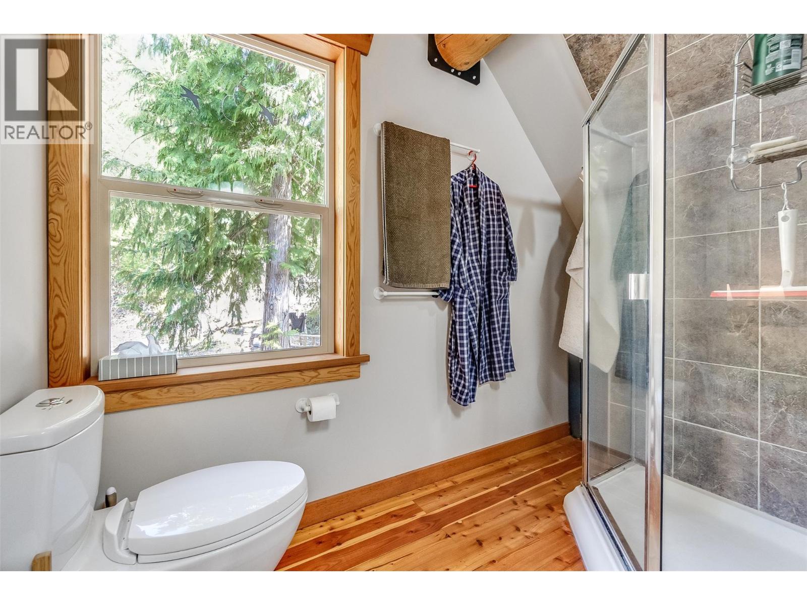 4761 Slocan River Road Property Photo 40
