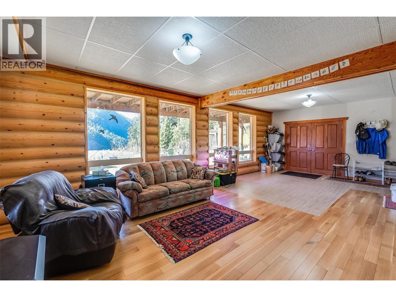 4761 Slocan River Road Property Photo 42