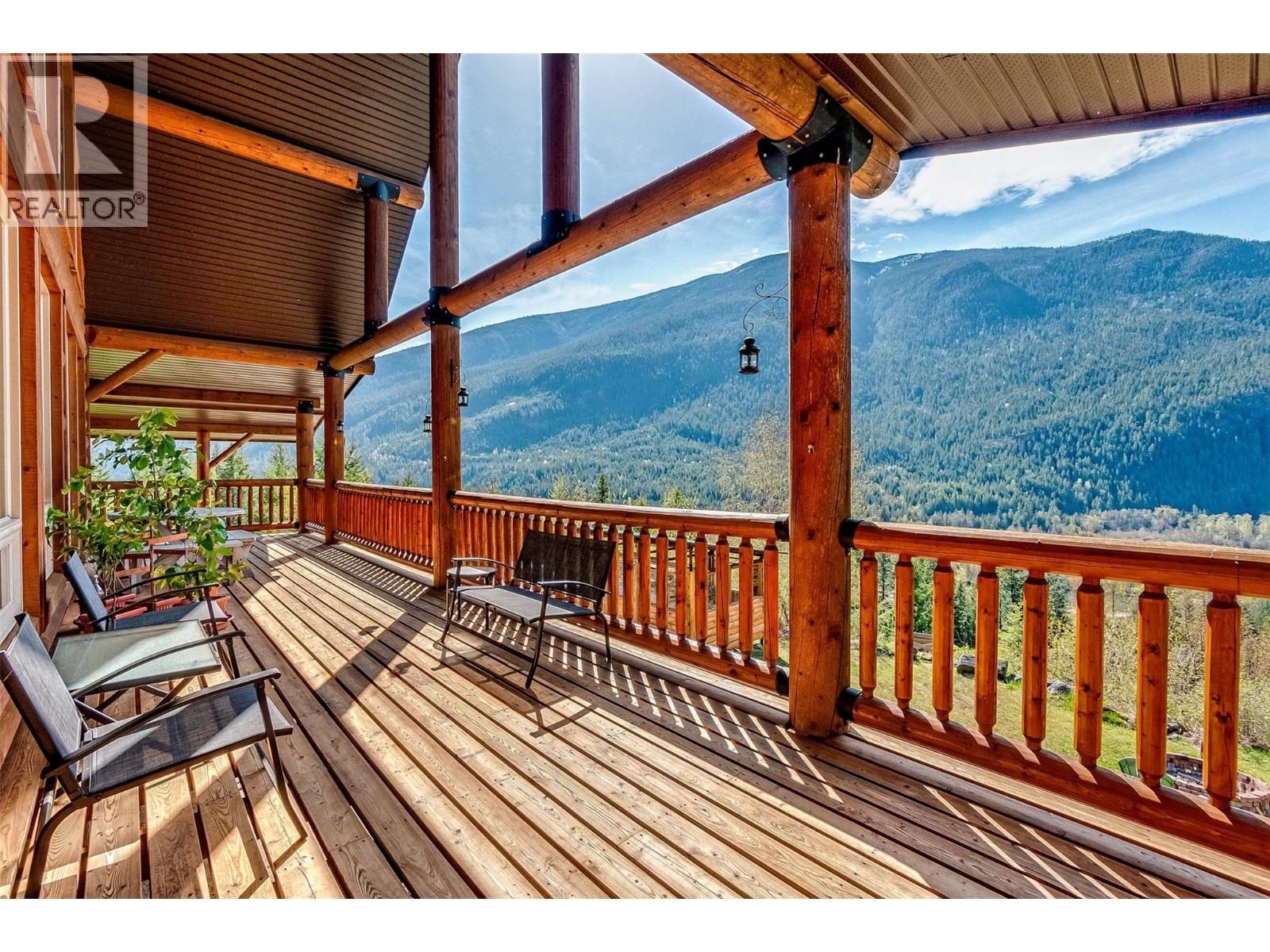 4761 Slocan River Road Property Photo 51