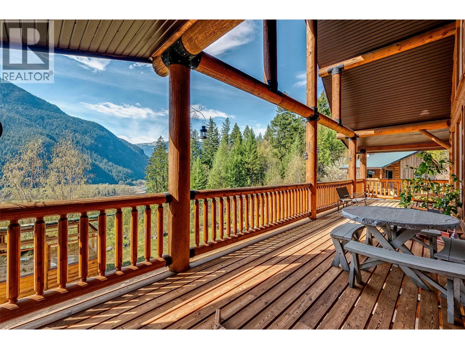 4761 Slocan River Road Property Photo 53