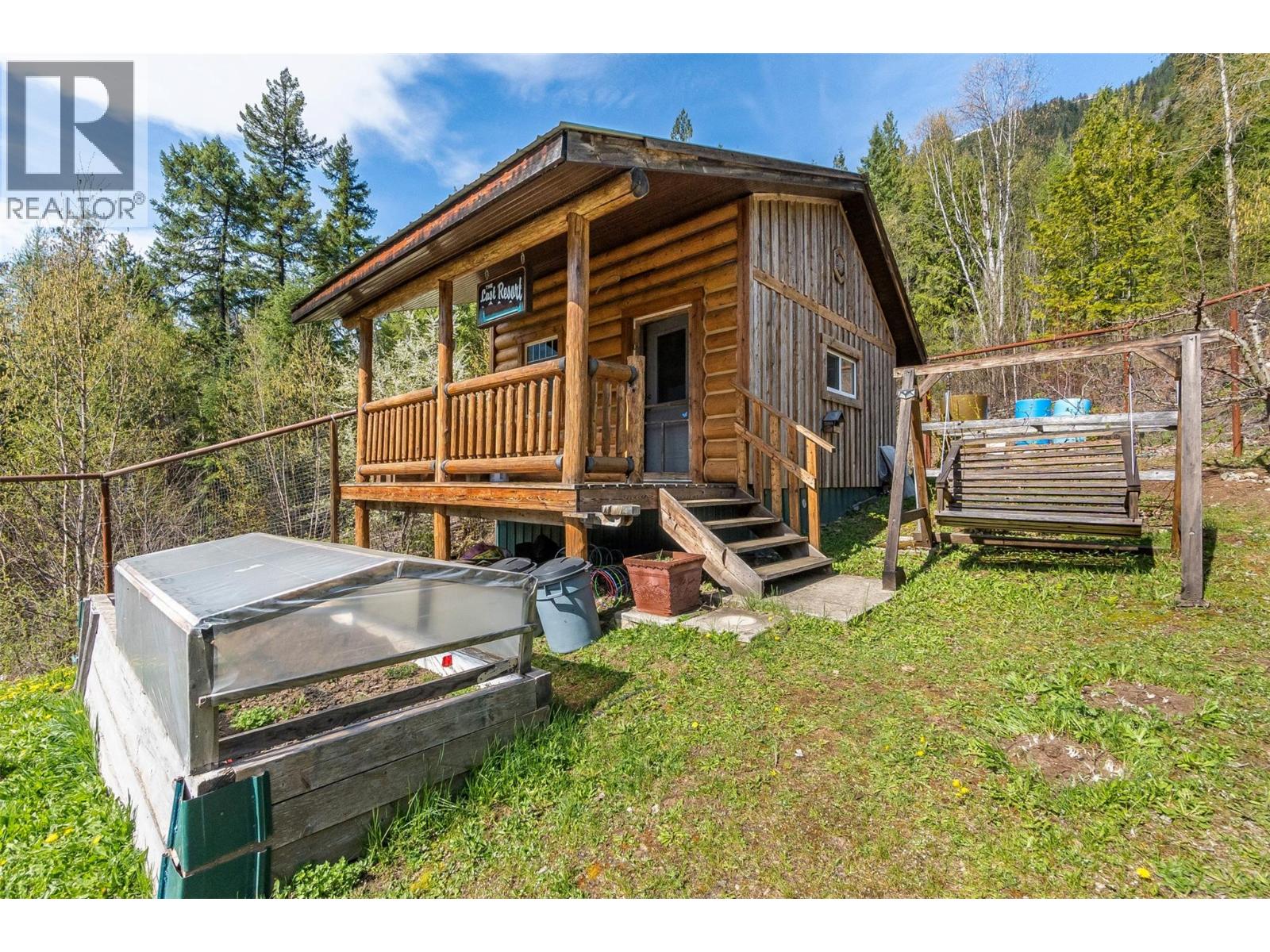 4761 Slocan River Road Property Photo 55