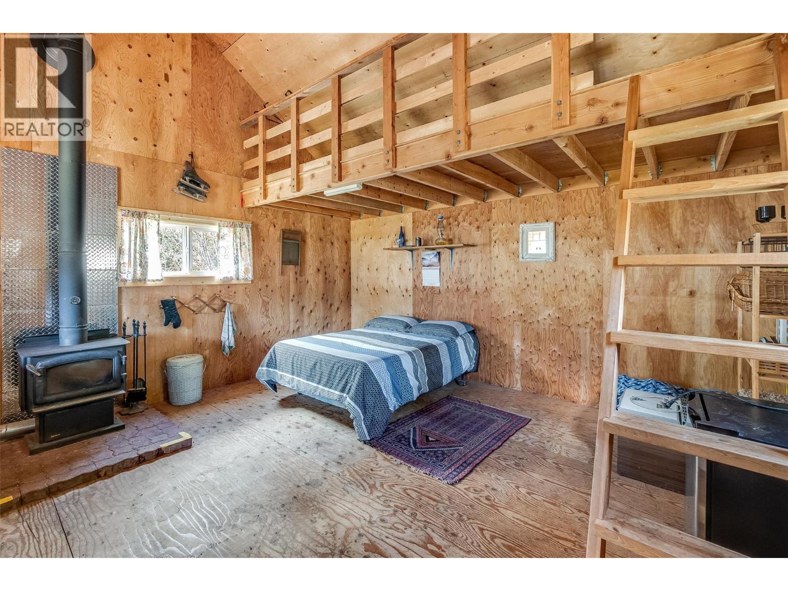 4761 Slocan River Road Property Photo 56