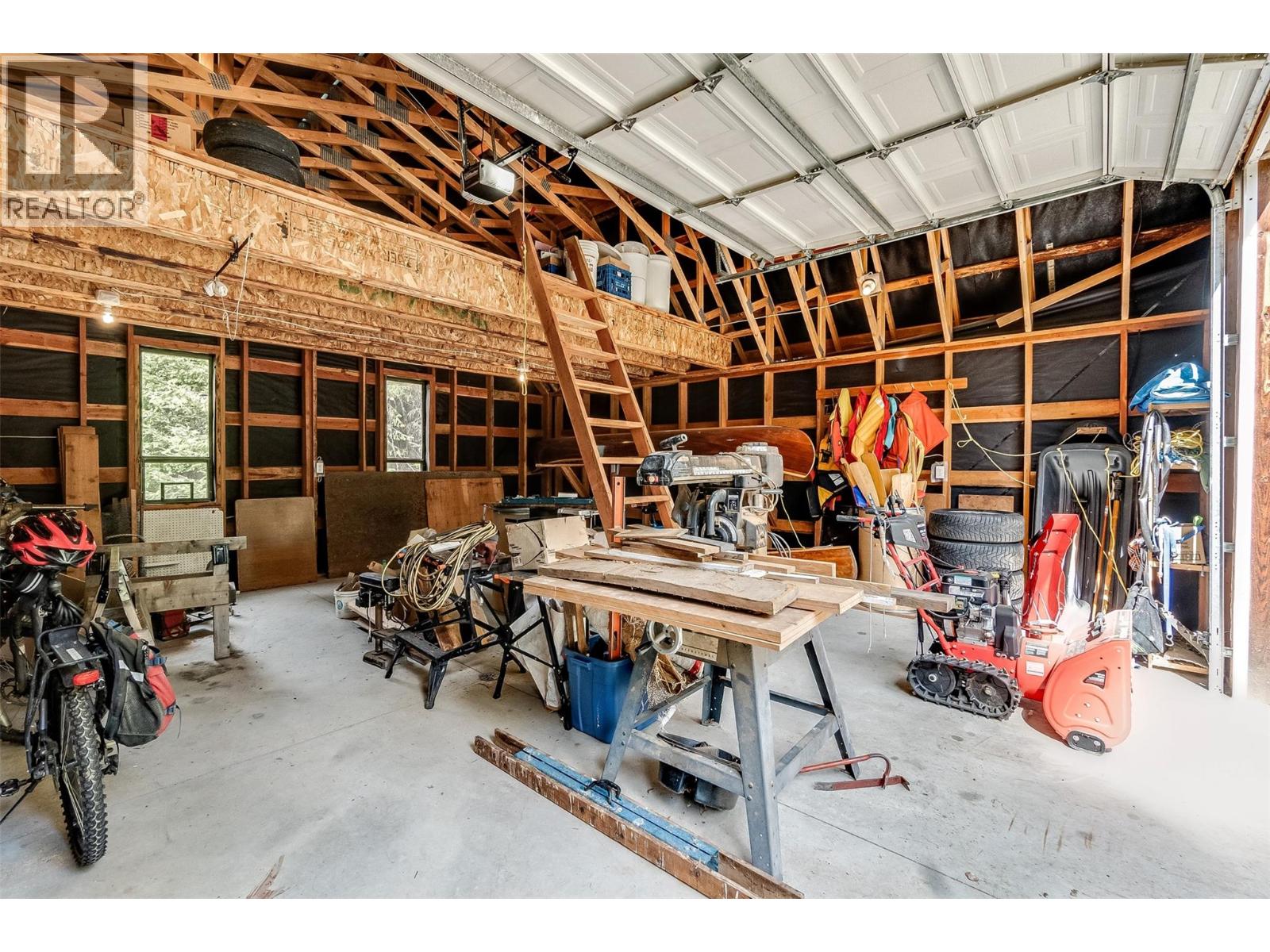 4761 Slocan River Road Property Photo 63