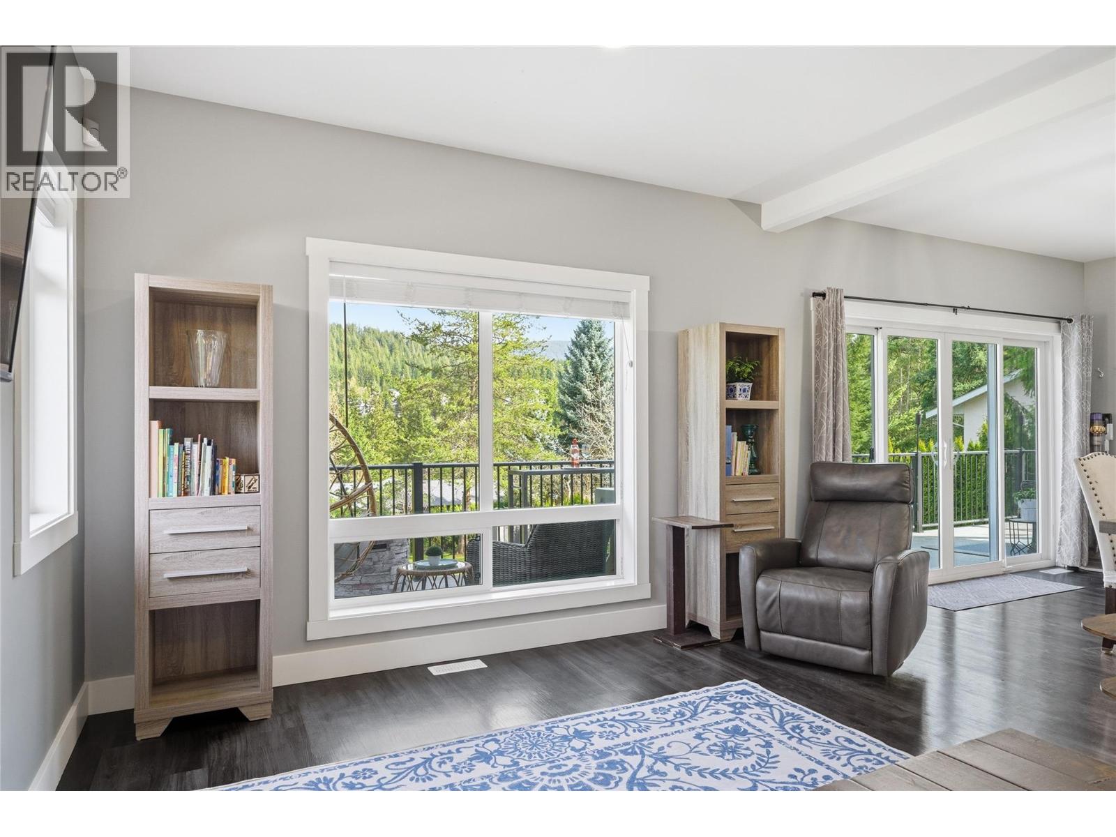 2790 Mountview Drive Property Photo 36