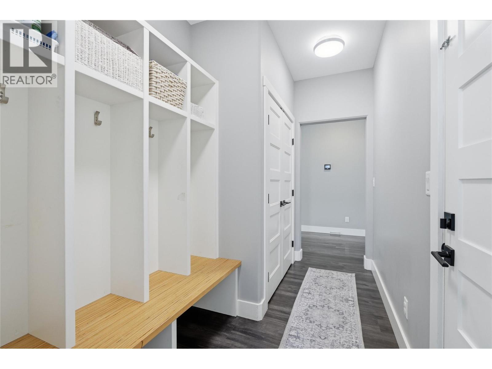 2790 Mountview Drive Property Photo 41