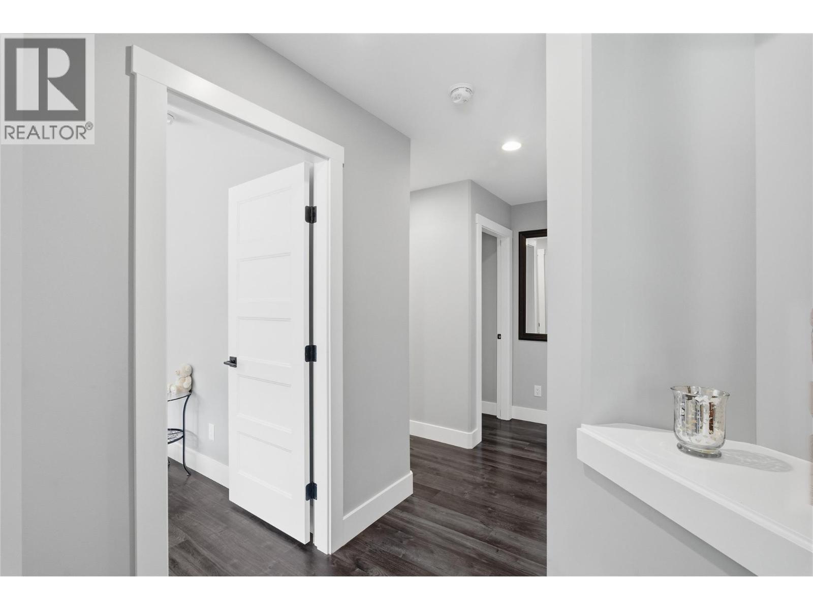 2790 Mountview Drive Property Photo 48