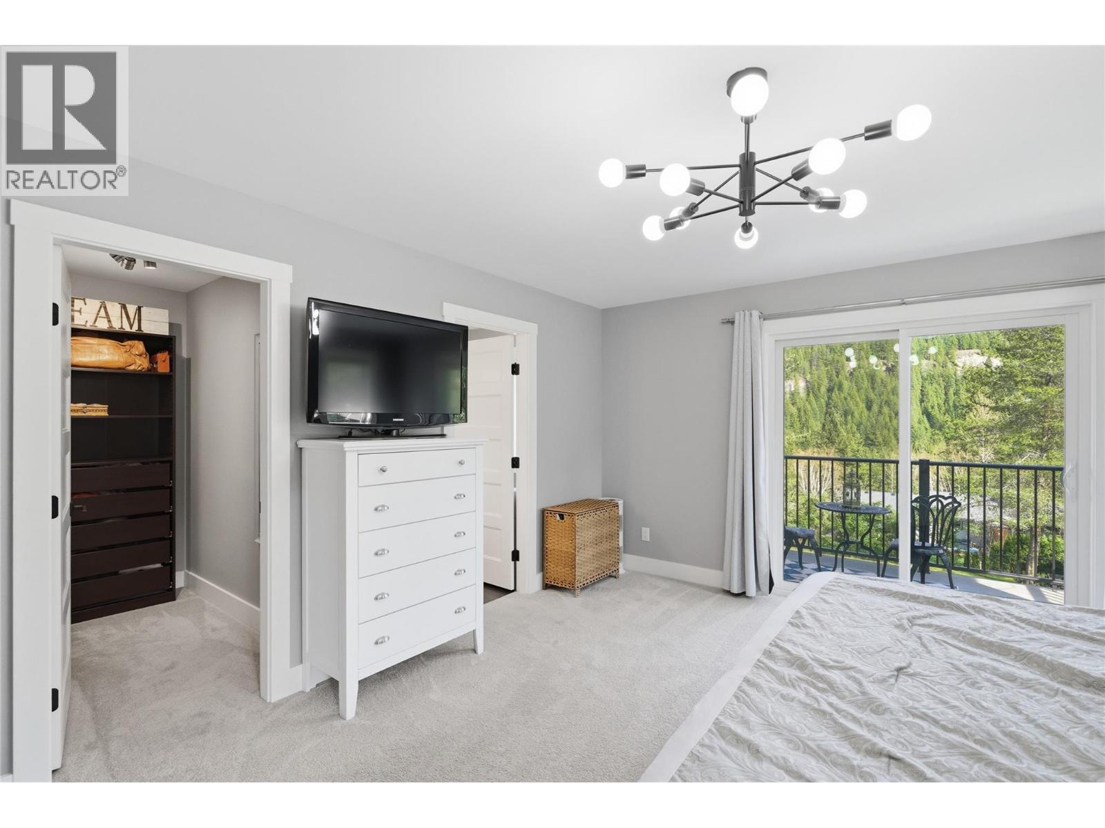 2790 Mountview Drive Property Photo 51