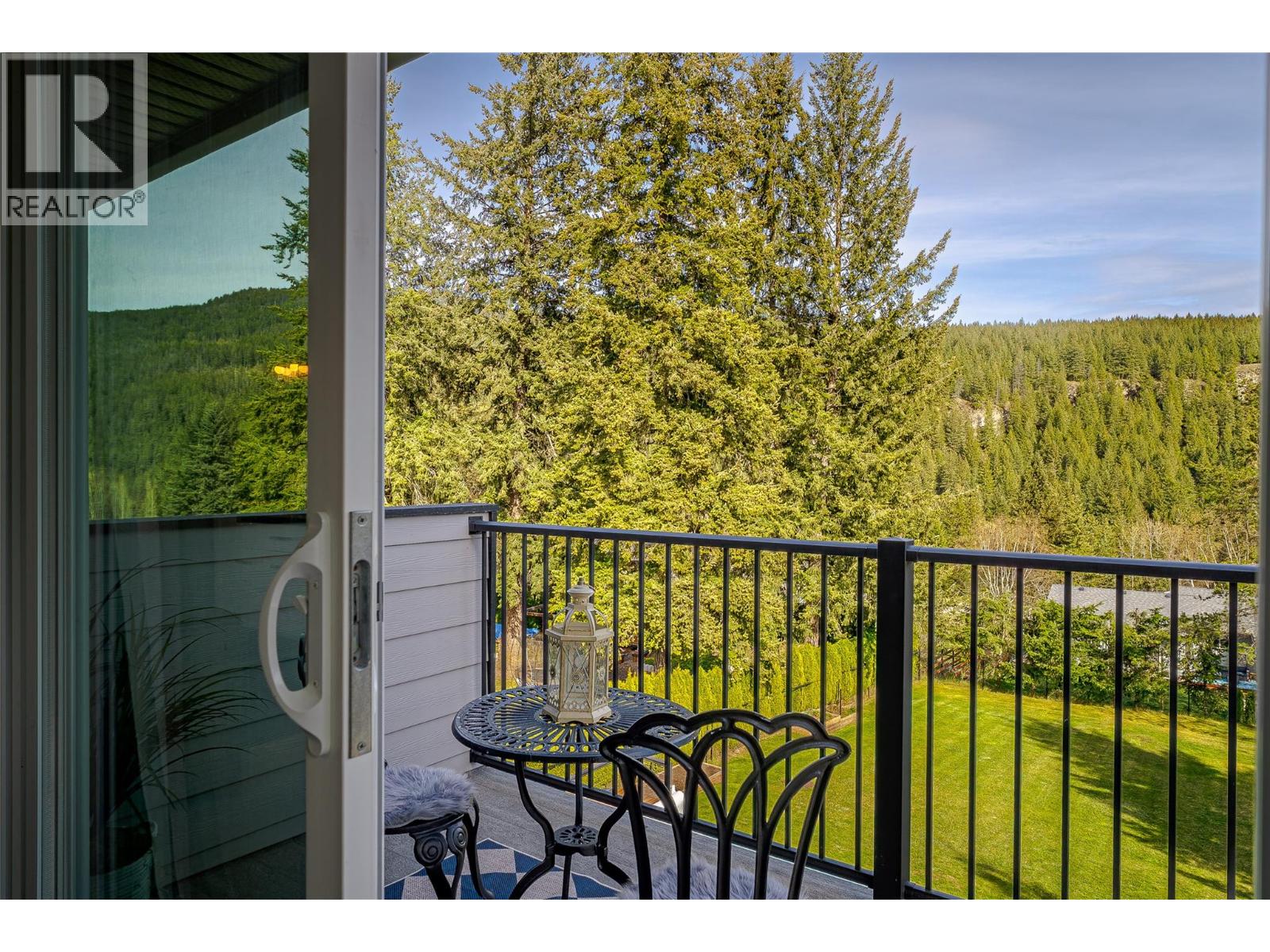 2790 Mountview Drive Property Photo 54