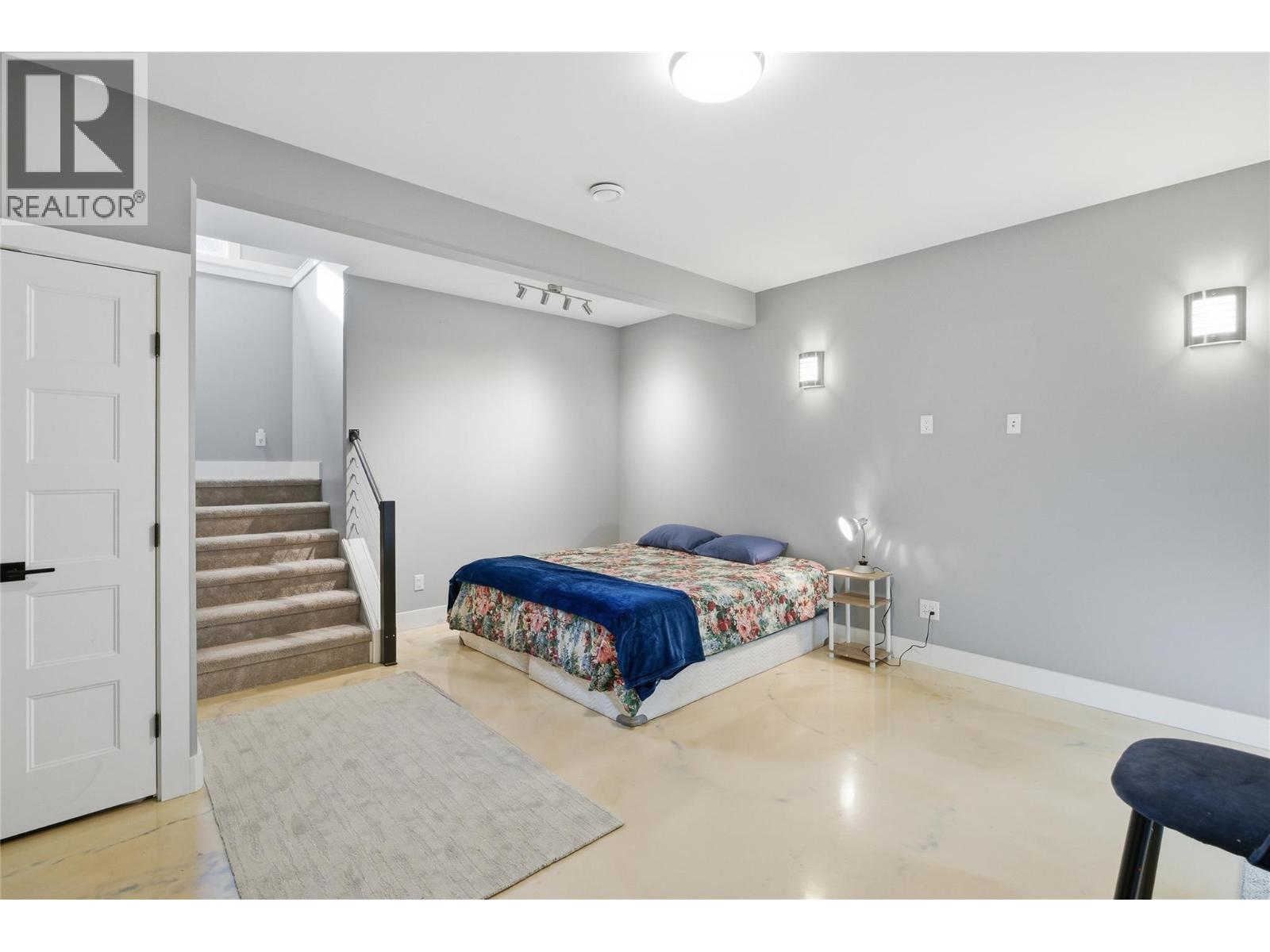 2790 Mountview Drive Property Photo 68