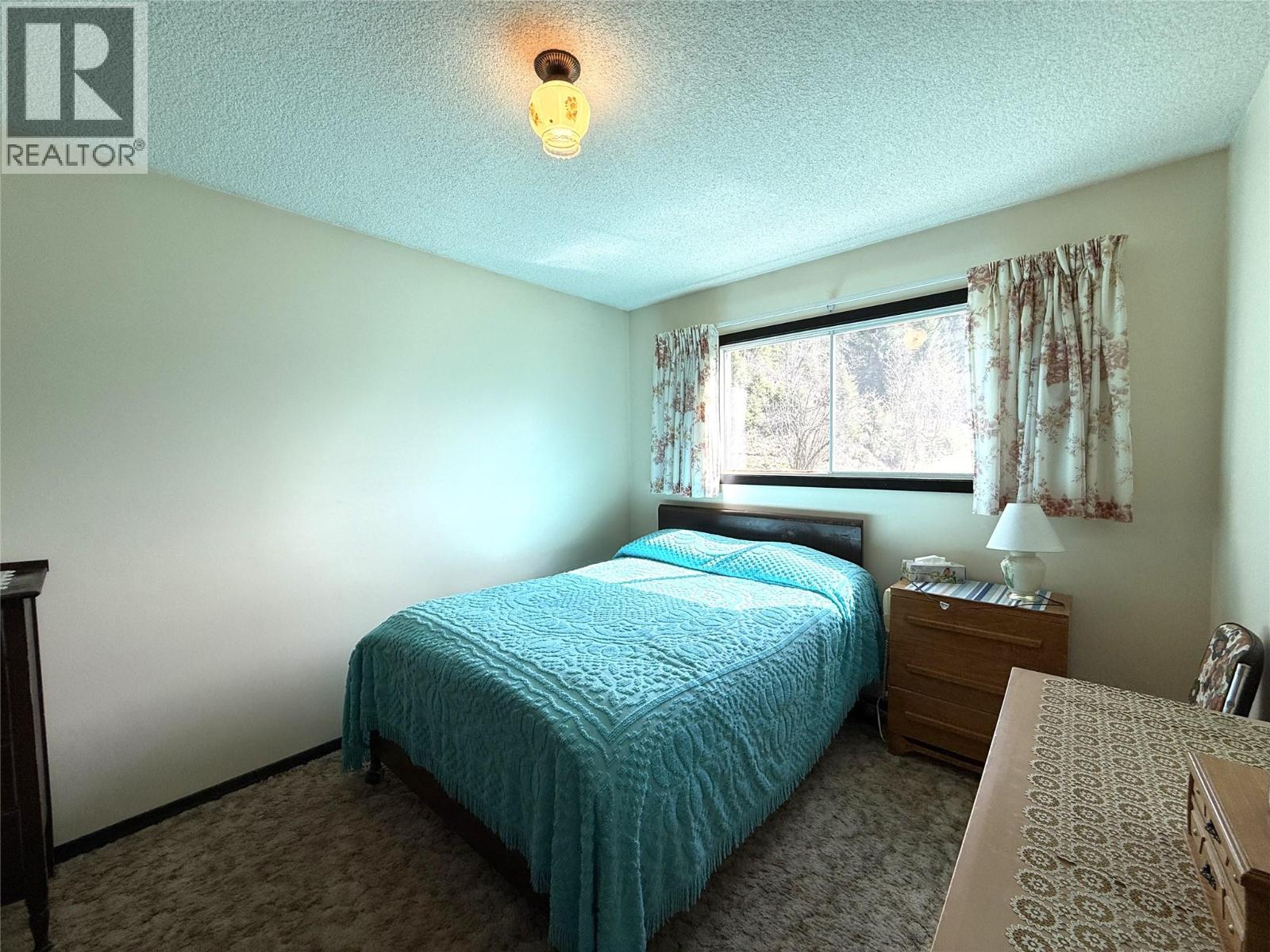 6915 Kimoff Road Property Photo 24