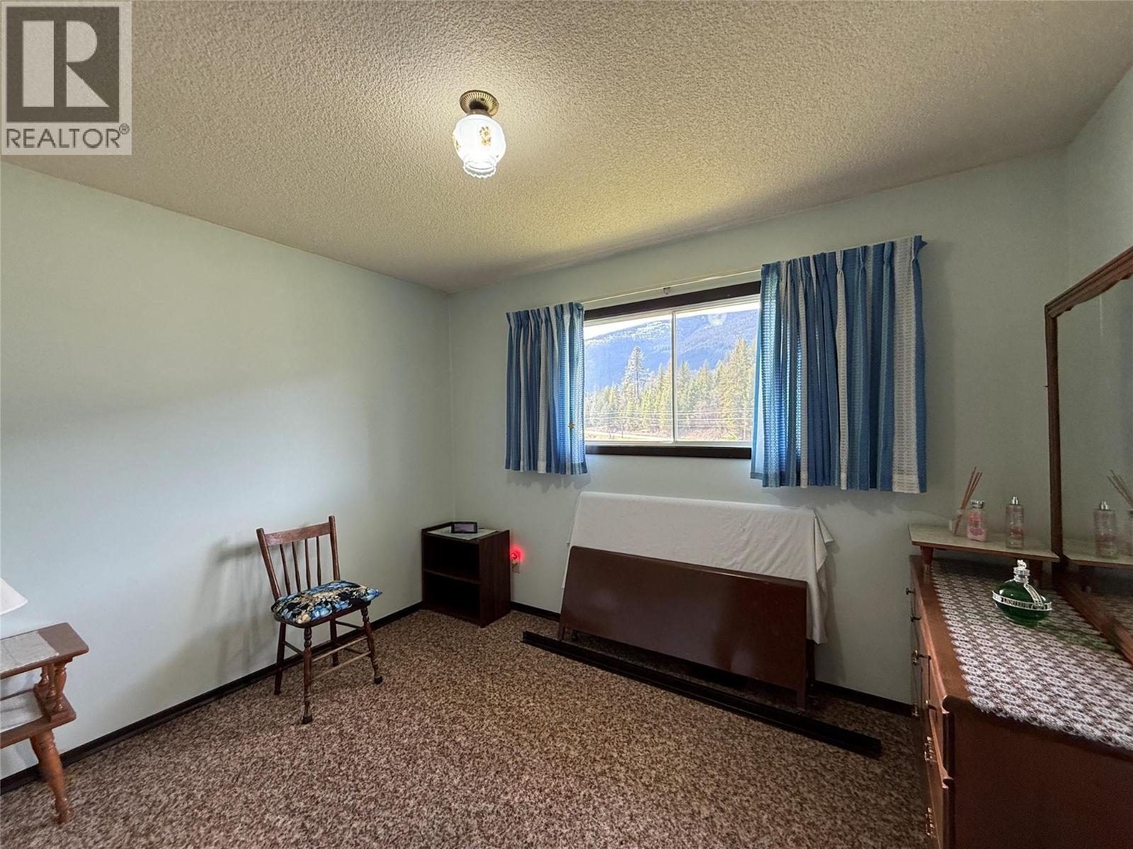 6915 Kimoff Road Property Photo 26