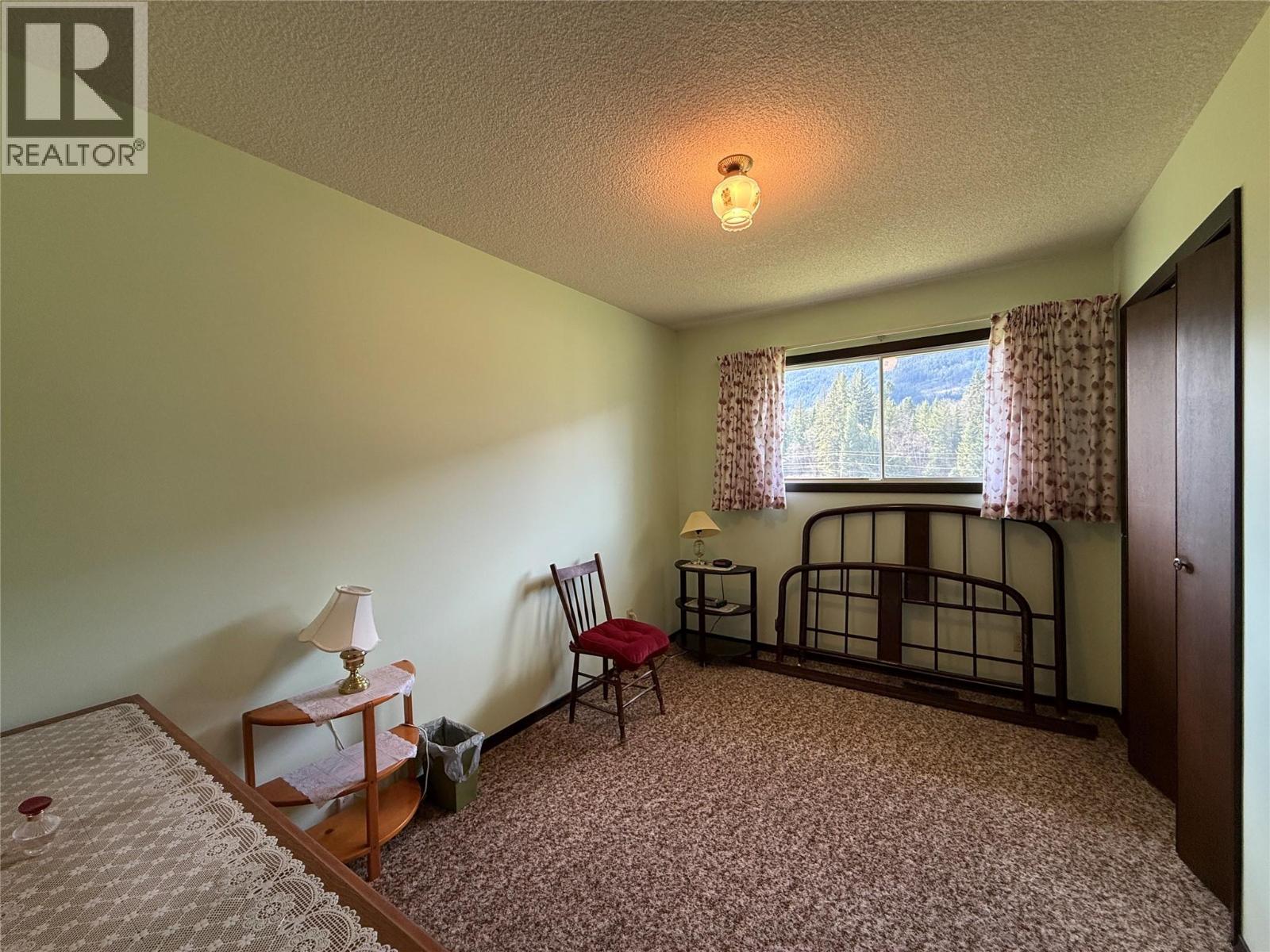 6915 Kimoff Road Property Photo 29