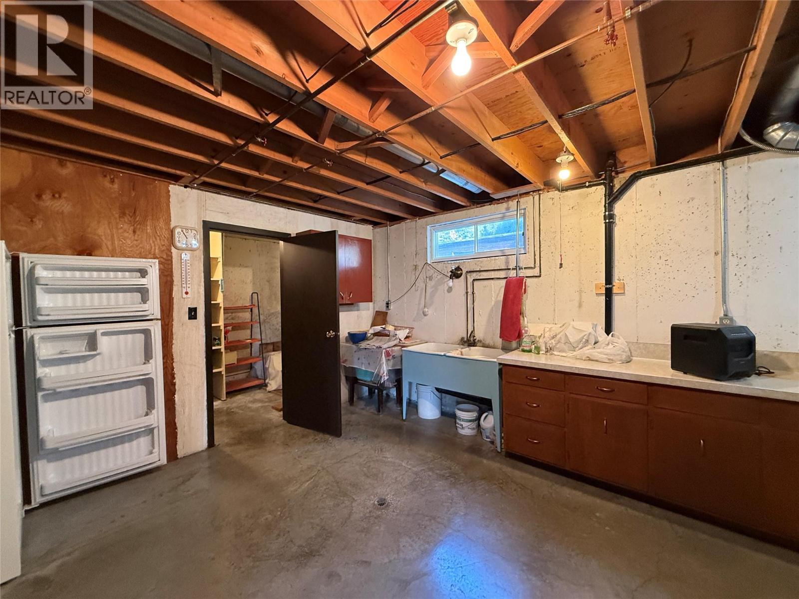 6915 Kimoff Road Property Photo 35