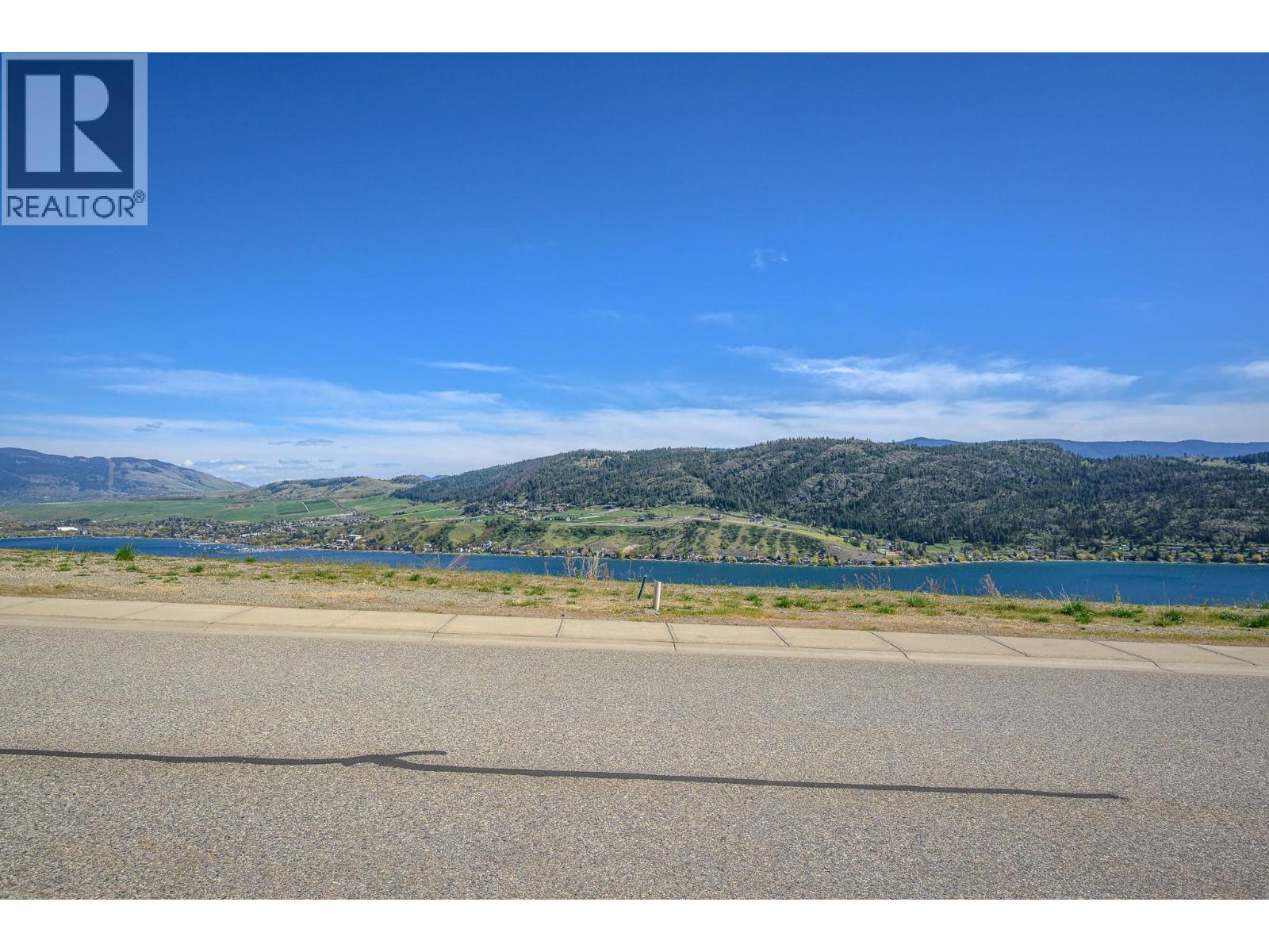 8808 Tavistock Road Property Photo 4